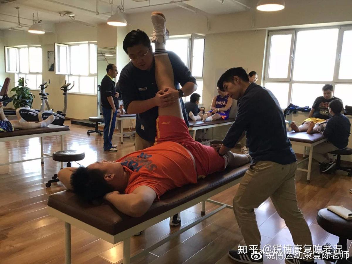 为什么理疗对篮球运动员的恢复很重要